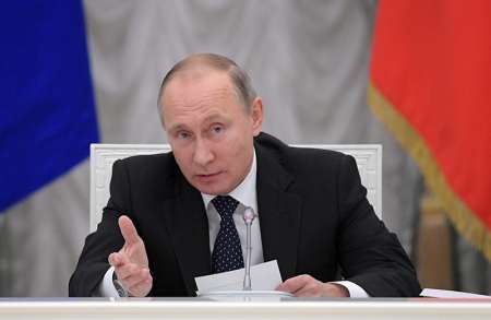 Путин поручил обеспечить принятие законов, необходимых для введения новых выплат на детей в 2018 году